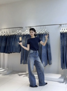 D韩系设计感百搭显瘦显高洗水很美牛仔直筒阔腿裤