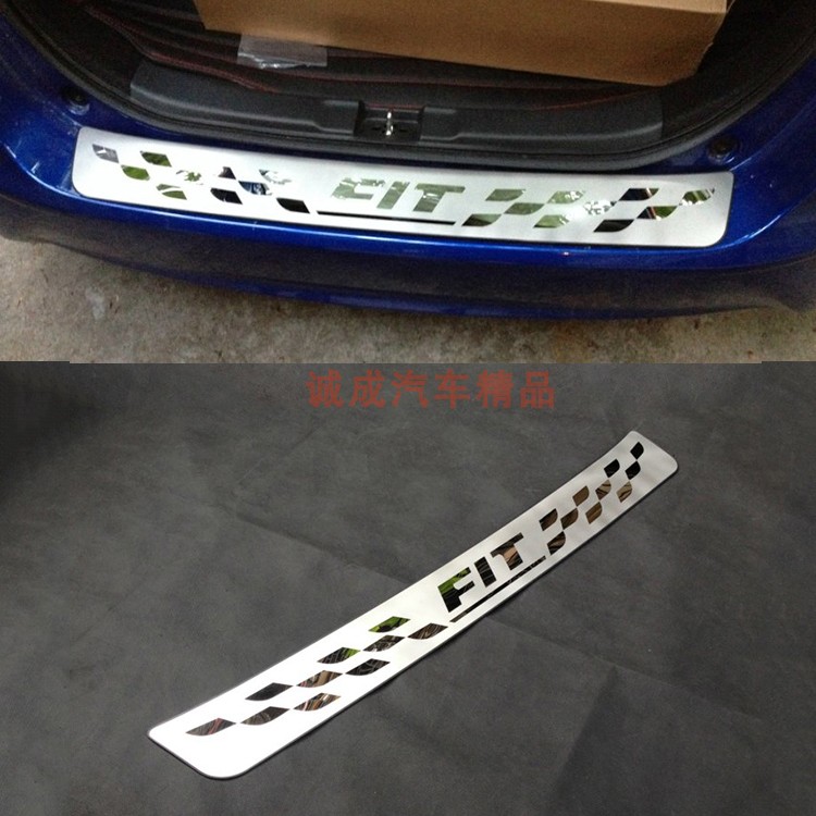适用14 15 16 17 18款飞度改装后护板不锈钢后备箱装饰条后杠亮条