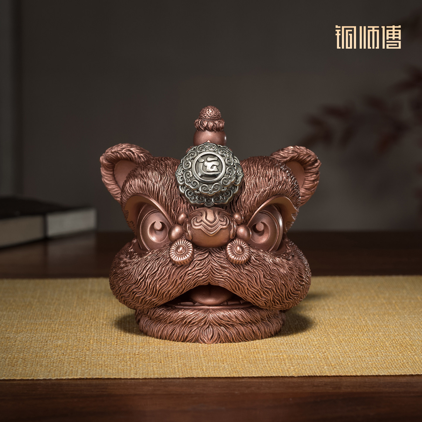 铜师傅《狮来运转》摆件图片