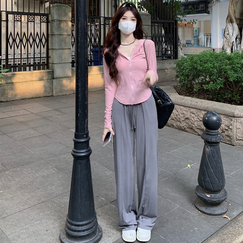 防晒运动休闲套装女夏季新款盐系轻熟奶系穿搭辣妹微胖显瘦两件套