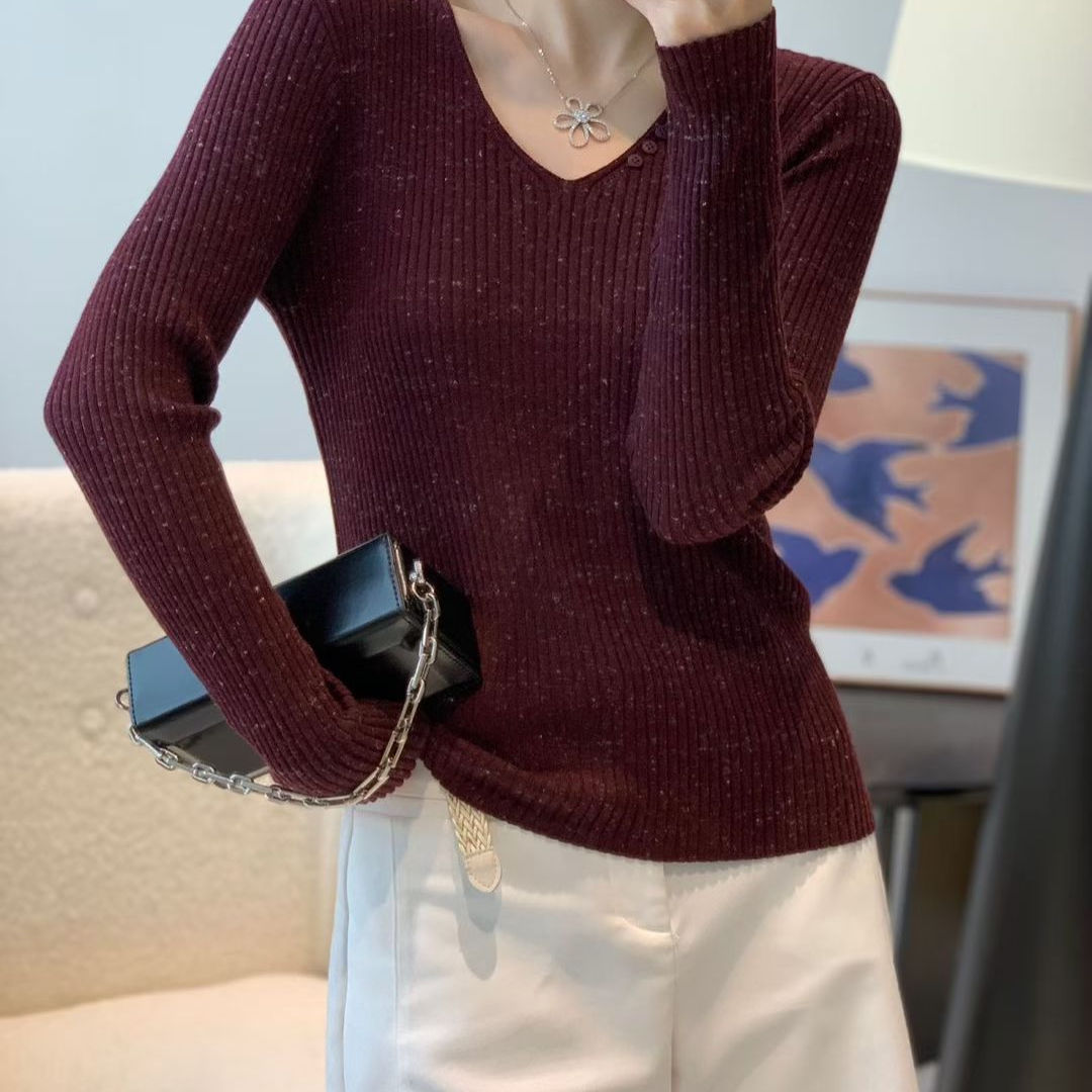 V领气质鸡心领洋气修身羊绒衫女