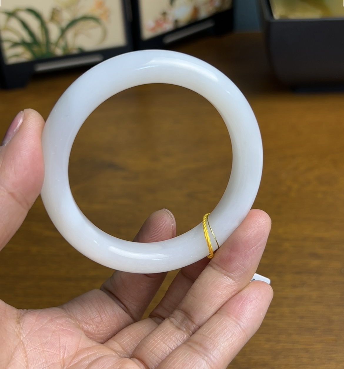 新疆直发和田玉羊脂白玉手镯昆仑山脉老坑料天然玉石手环带证书