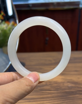 新疆直发正品和田玉羊脂白玉手镯天然玉石老坑料镯子宽12mm带证书