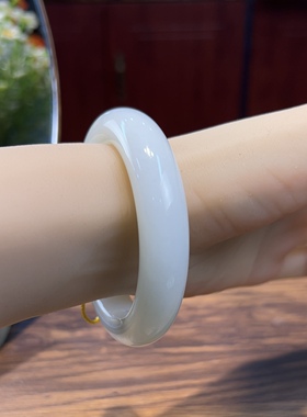 新疆直发正品和田玉羊脂白玉手镯天然玉石俄料镯子54.5带证书