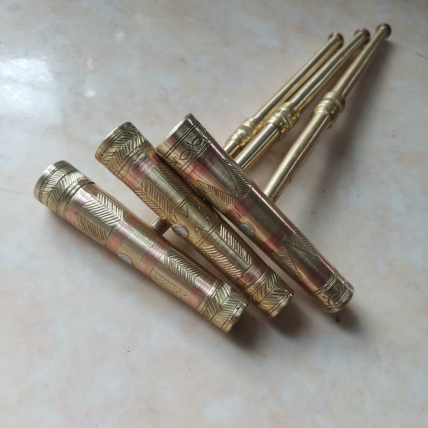 大凉山喜德彝族鸡子石烟斗烟枪烟嘴彝族老人烟斗全铜烟杆手工制作