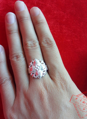 彝族凉山镂空银饰戒指