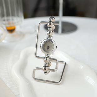 海达豪力时尚高级感ins风小众设计钢珠珠手链式女士手表