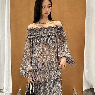 原创一字领豹纹性感甜美长袖衬衫