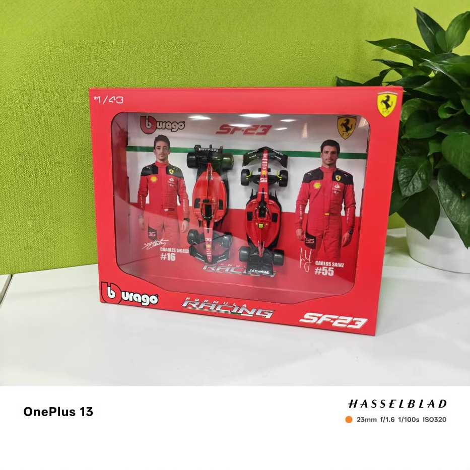 比美高1:43红牛RB19双车相框法拉利SF-23奔驰W14F1模型玩具车现货