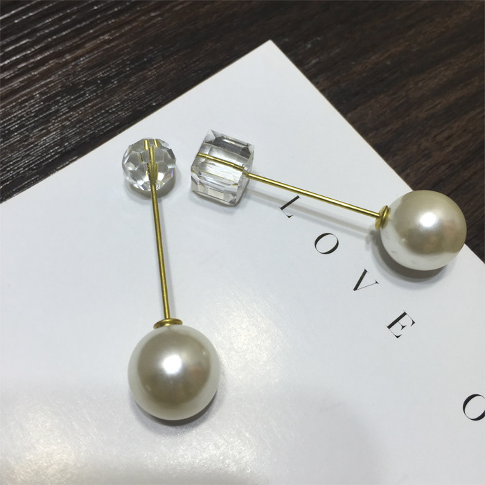 Broche femme en cristal artificiel - Ref 1171564 Image 1