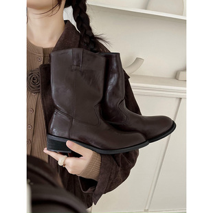一拾方「西部印记」2025新款好版型复古中筒靴 简约风烟筒靴
