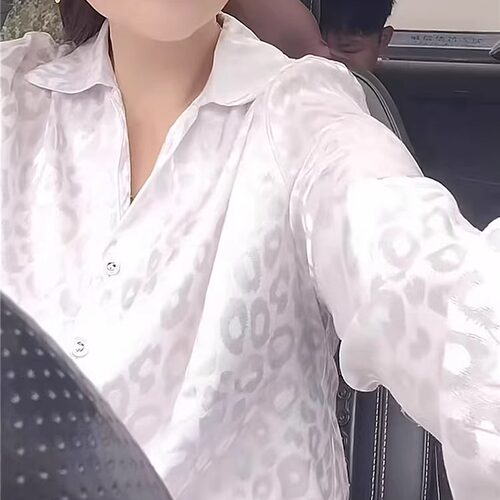 提花缎面衬衫女款白色长袖