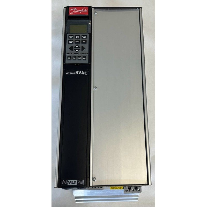 Danfoss Frequenzumrichter VLT6022HT4C20STR3DLF00A00C0 / 175Z