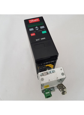 Danfoss Frequenzumrichter VLT2800  195N0203  VLT2803PS2B20ST