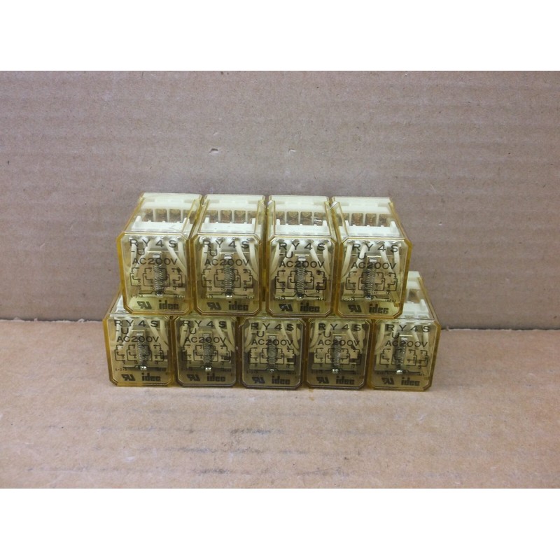 RY4S-U-AC200V IDEC 4PDT 3A 14 Blade Relay RY4S-U AC200V RY4S