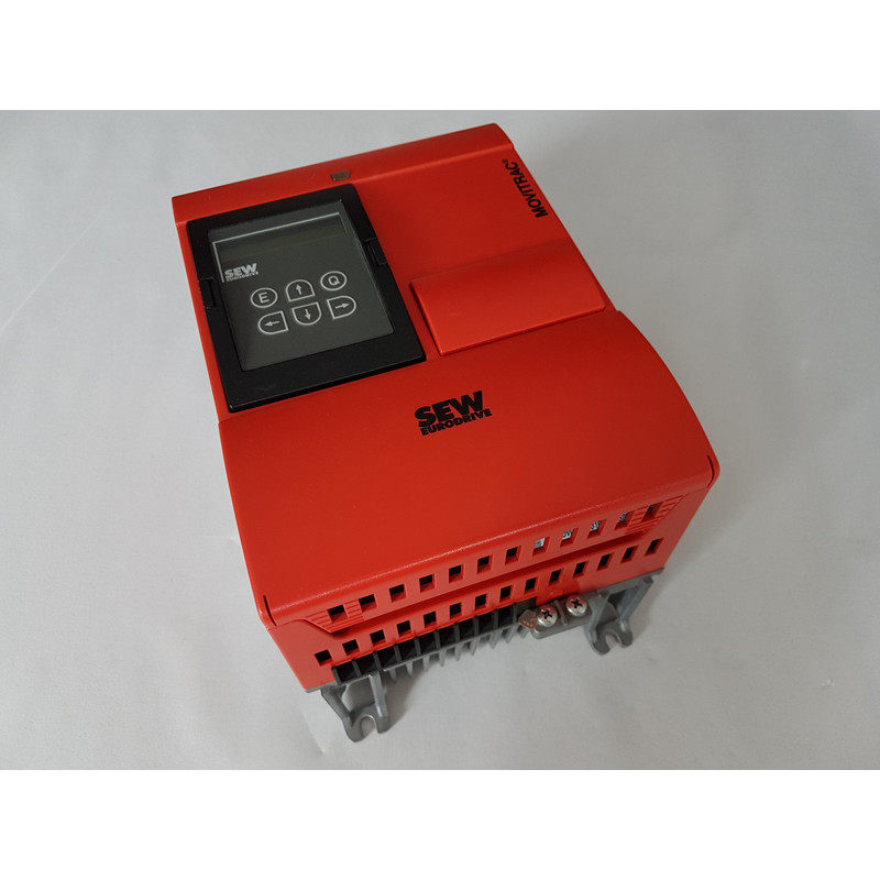 SEW Movitrac Frequenzumrichter 31B015-503-4-00 incl, Bedieng