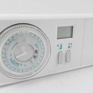 GRSSLIN CHRONOSTAT 750 04.43.0002.1 220240V 5060Hz RAUMTHERM
