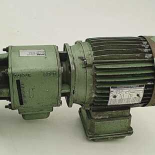 Simpatrol Elektromotor mit Getriebe 055 kW A4 M80 Lenze Typ
