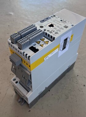 1x Lenze 8400 HighLine C E84AVHCE5512SB0 Umrichter