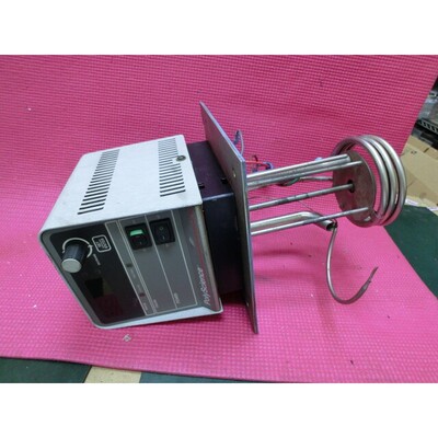 PolyScience 9105 温度控制器,240 V,50Hz,5A,1Ph,二手, + 94