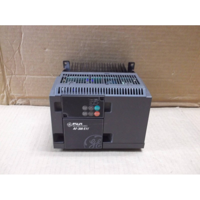 Inversor VFD AC Fuji 380-460VAC 5HP 8.7A 6KE1143005X1A1