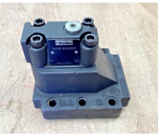 92C3B2B1 Parker 21862 Valve D4S10 Seat S26 Directional