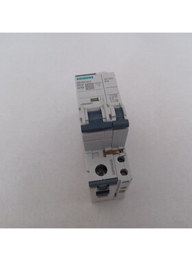Siemens Leitungsschutzschalter + Hilfskontakt C10 1P 5SY6110