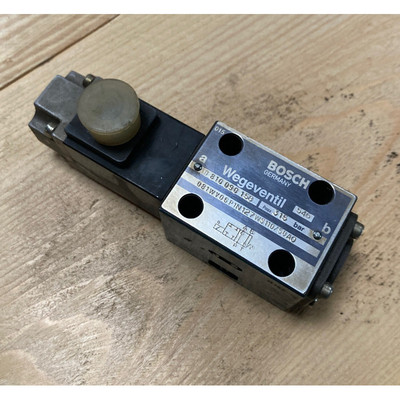 BOSCH 081WV06P1N127WS110/50A0 0810090158 110V 4/2 Wegeventil
