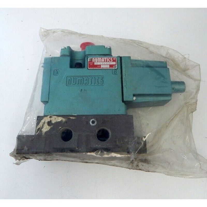 Numatics 33SAF481S Pneumatic Solenoid Valve Manifold *unused