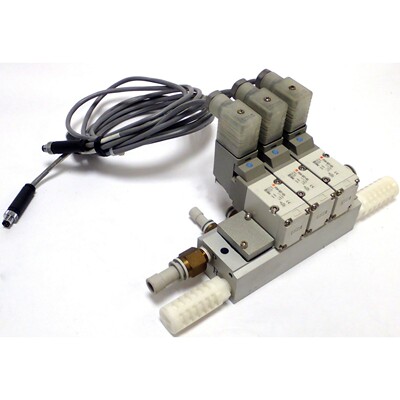 SMC VP300 SERIES MANIFOLD w/ VP344-5DZ1-02A SOLENOID VAES