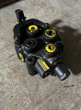 1x Parker VDSP22D239 Vorsteuerger?t Ahlmann 020389 Radlader