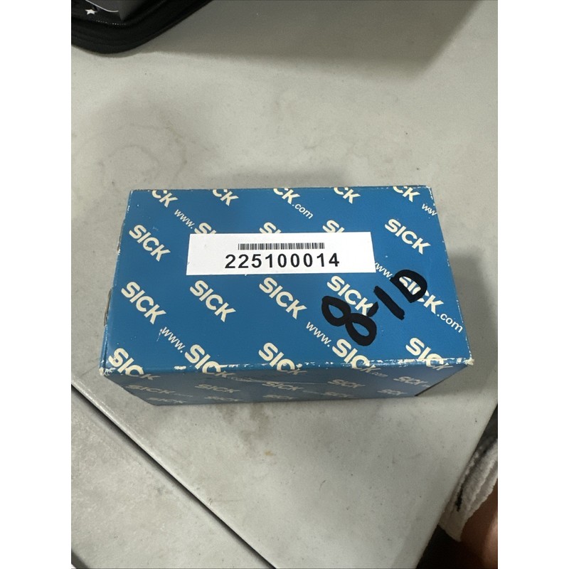 全新! SICK WT24-2B440 光电量传感器