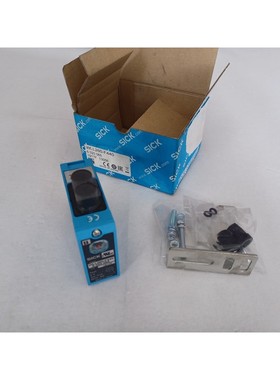 SICK Lichtleiter- Lichtschrank WLL260-F440 / 602065 Neu und