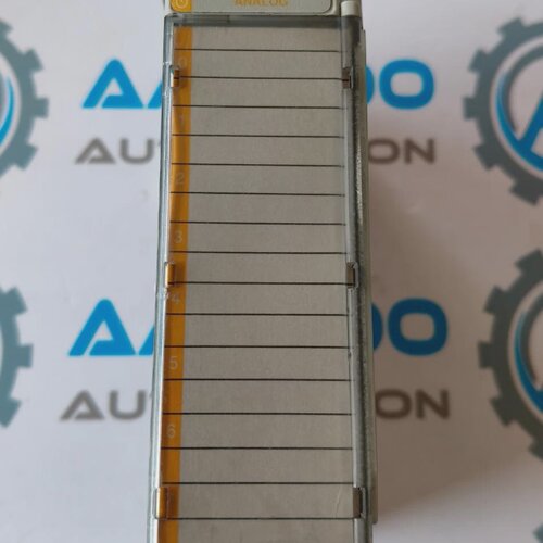 Modulo Di Uscita Analogica Allen Bradley 1769OF8V SER. A 8pt
