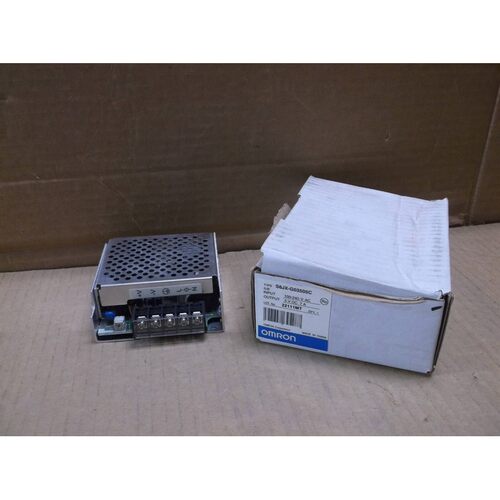 S8JX-G03505C Omron Neuf Dans La Bo?te Alimentation 5VDC 7A S