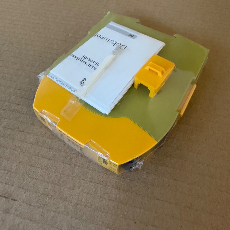 1x pilz 750167 PNOZ s7.1 24VDC 3 n/o cascade