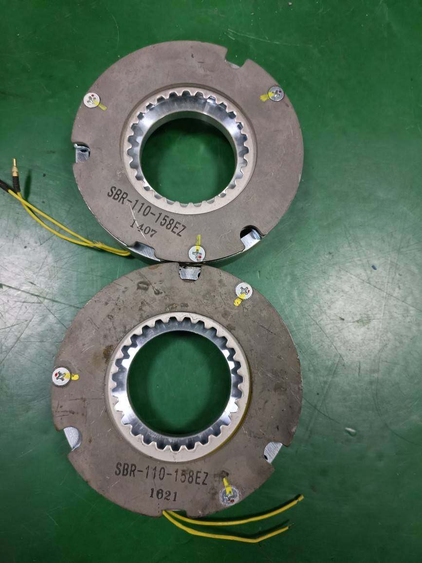 实拍安川电机抱闸sbr-110-158ez