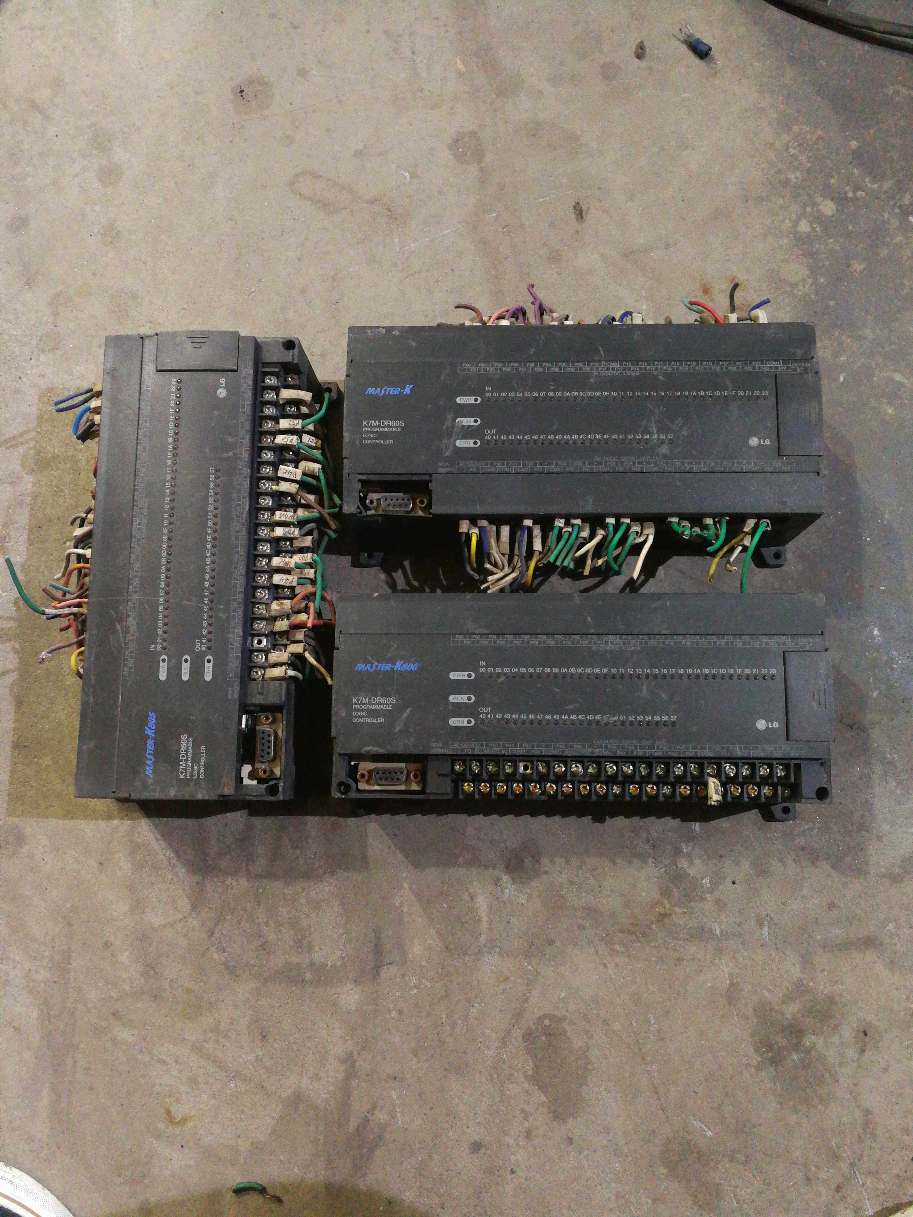 原装拆机 lg 系列plc可编程控制器k7m-dr60s实物图 功能好