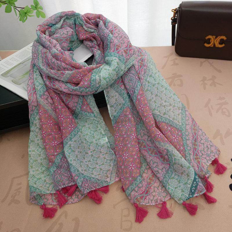 小众印花丝巾女薄款秋冬百搭长款披肩时尚保暖围脖棉麻围巾纱巾