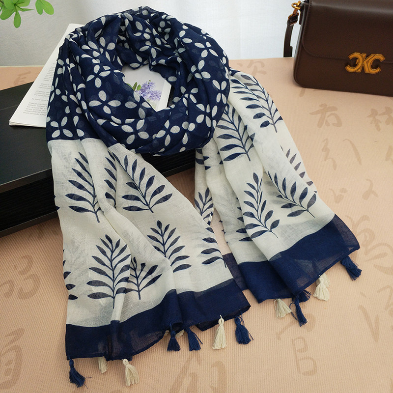 文艺蓝色碎花围巾女薄长款棉麻围脖云南丽江旅游外搭披肩纱巾丝巾