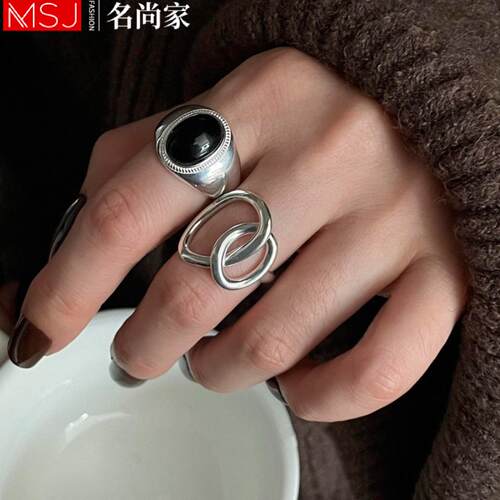 甜酷黑色椭圆戒指女个性嘻哈时尚