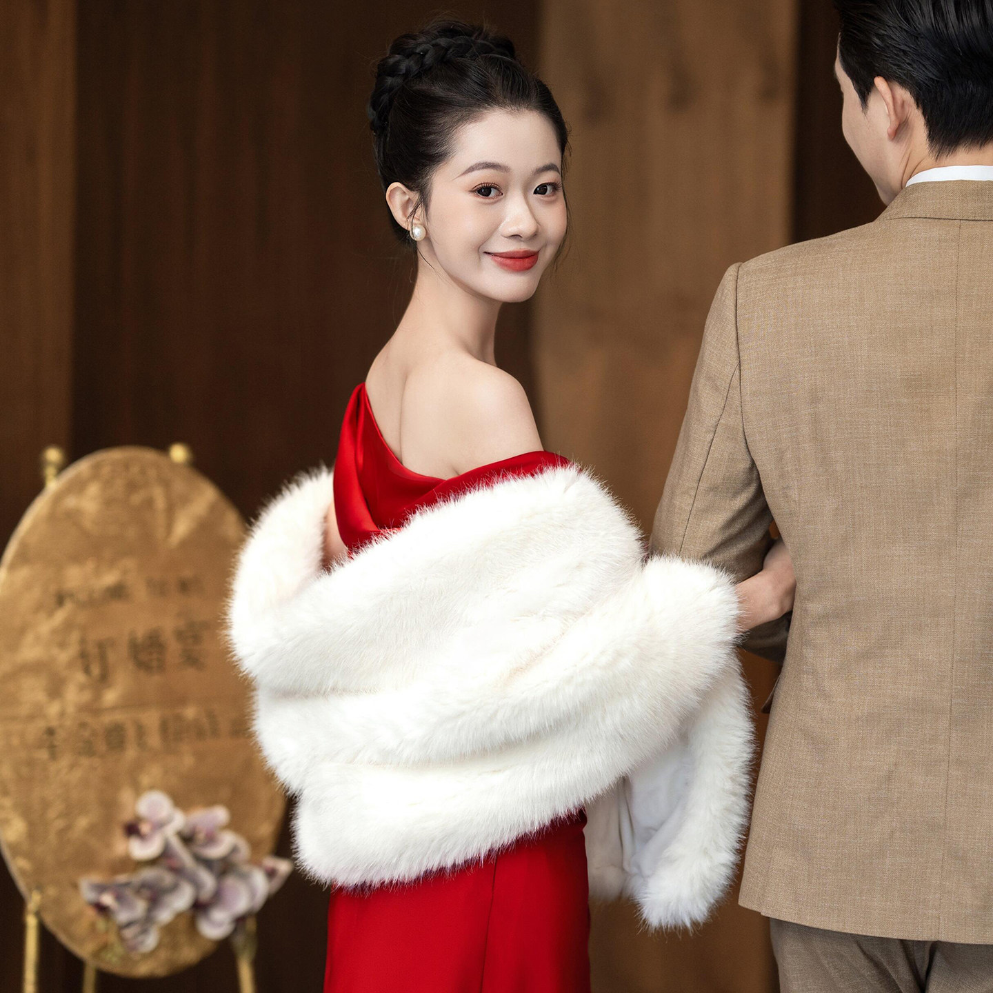 婚纱披肩秋冬新娘结婚纱毛披肩外披皮草敬酒服旗袍秀禾服保暖外搭