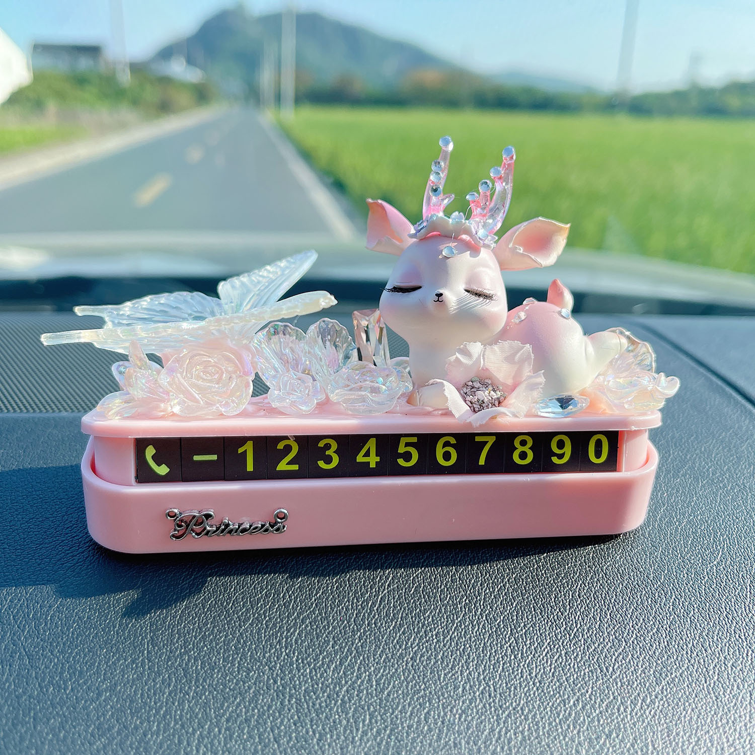 花韵小鹿停车牌一鹿平安汽车临时停车号码牌摆件车载挪车电话牌,汽车用品/电子/清洗/改装,停车号码牌,淘宝优惠券,粉丝福利购,淘宝优惠卷