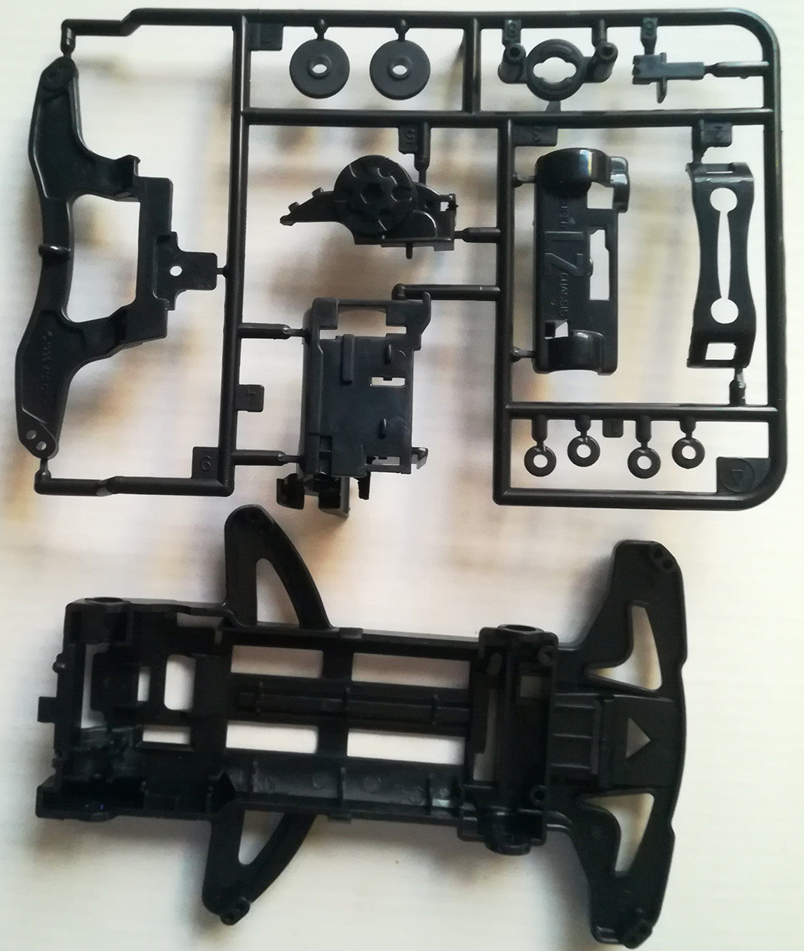 奥迪双钻梦之队四驱兄弟四驱车配件原厂1998 LZ底盘 五金配件包