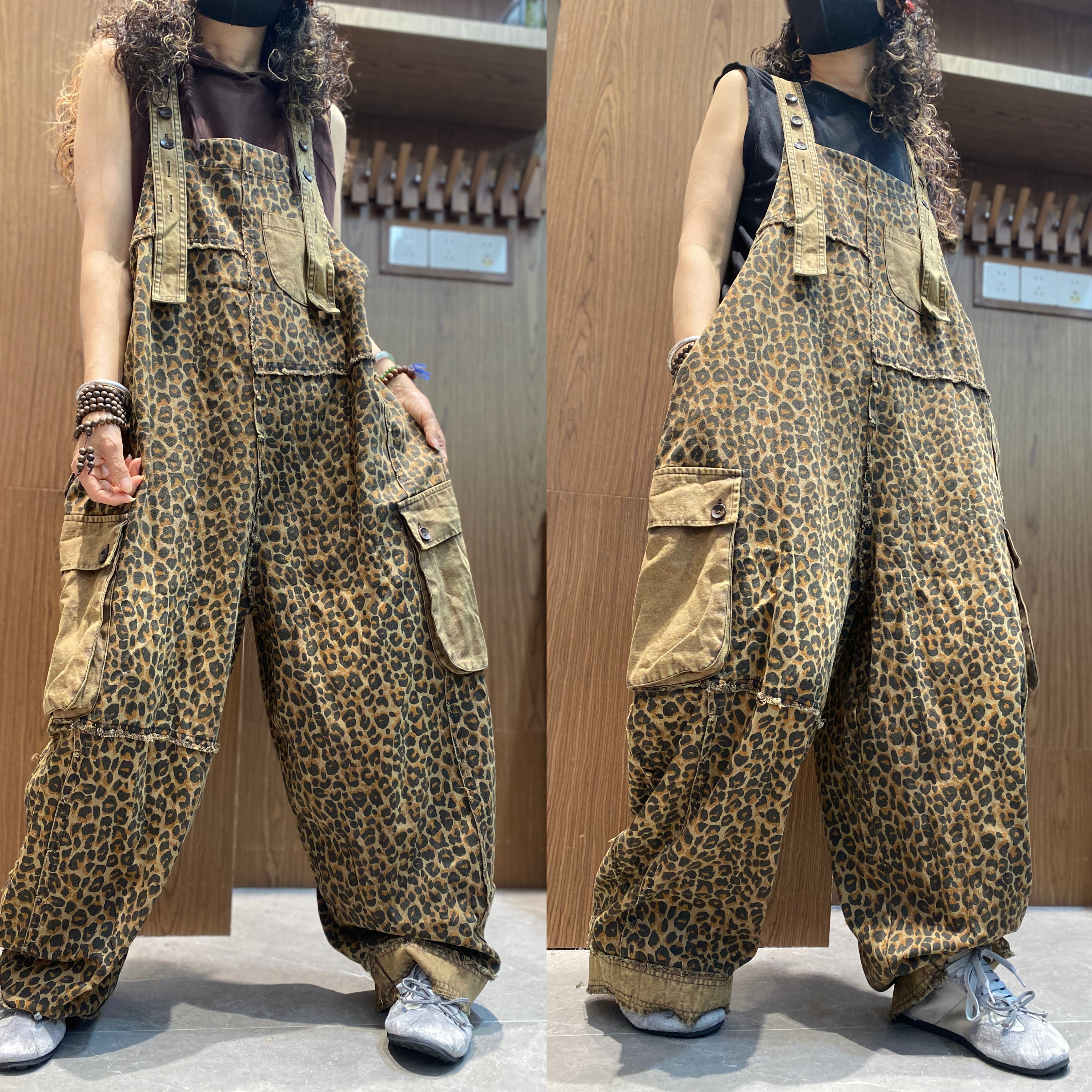 复古豹纹牛仔背带裤女宽松大码工装风多口袋减龄休闲裤