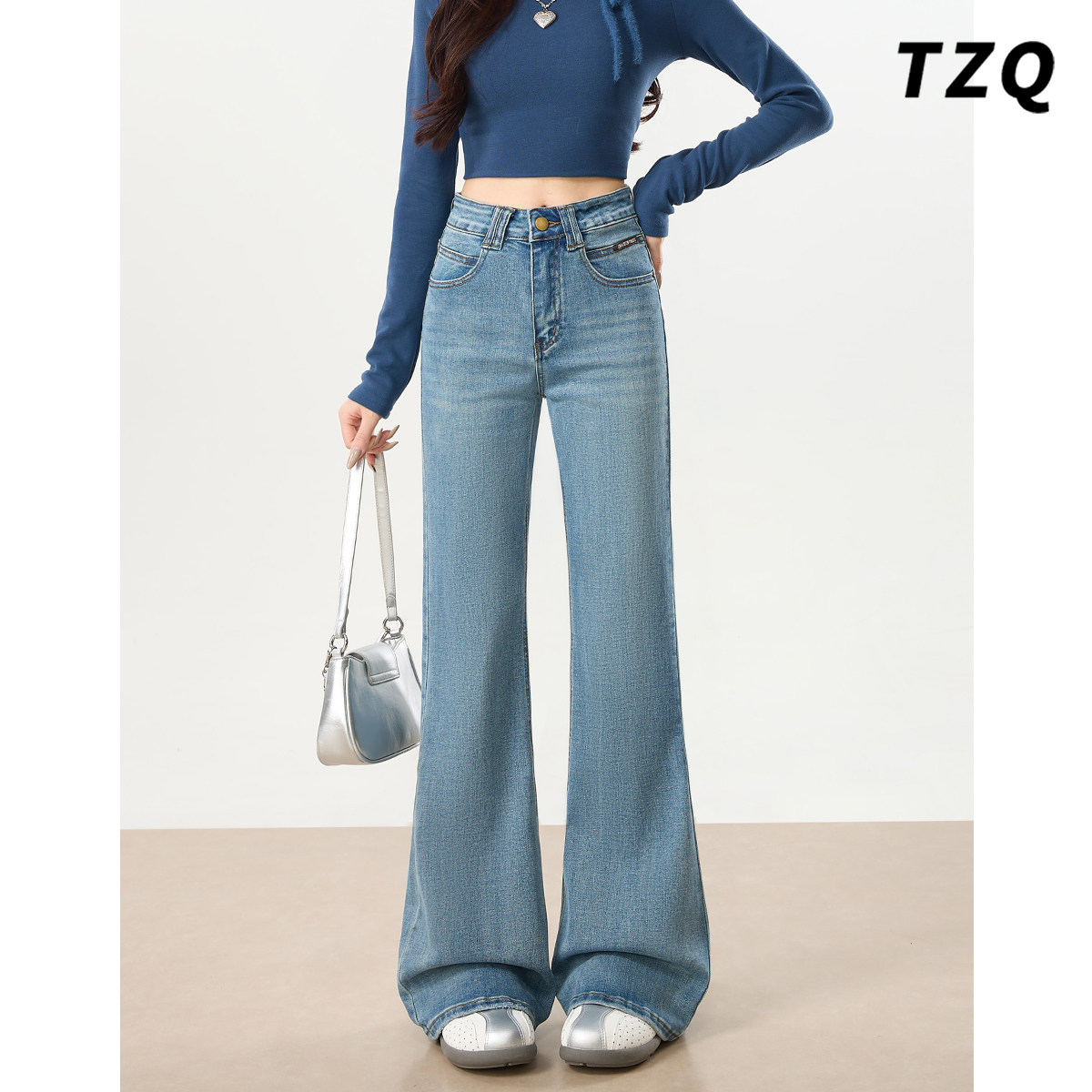 复古蓝高腰不贴腿微喇牛仔裤