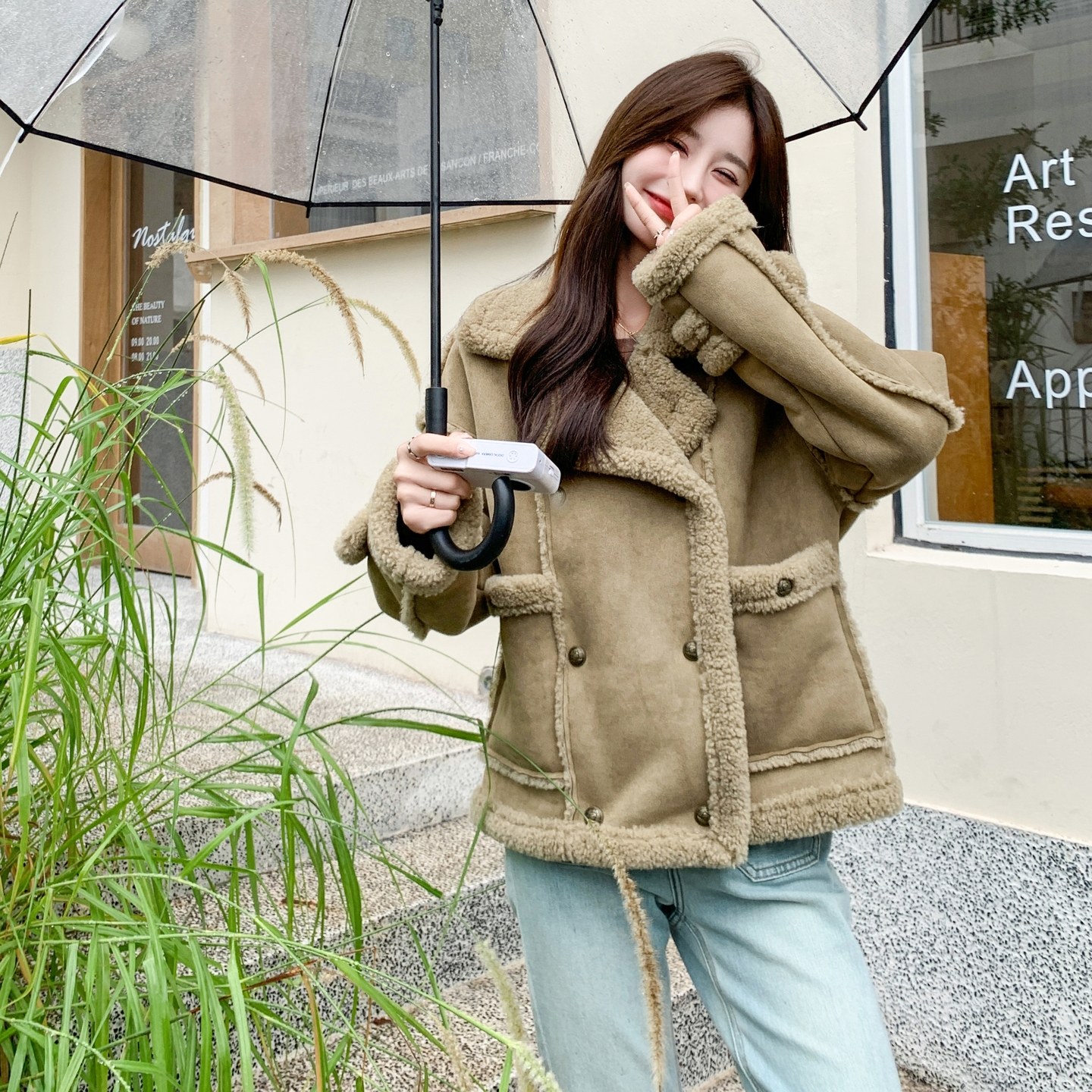 2025冬季新款现货设计感复古风皮毛一体外套加厚#25181-P185-K278，女装皮草，唛多