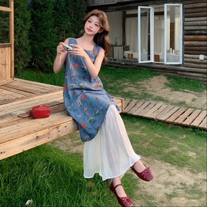 假两件碎花牛仔无袖背心连衣裙女夏2025新款超好看韩系独特长裙子图片