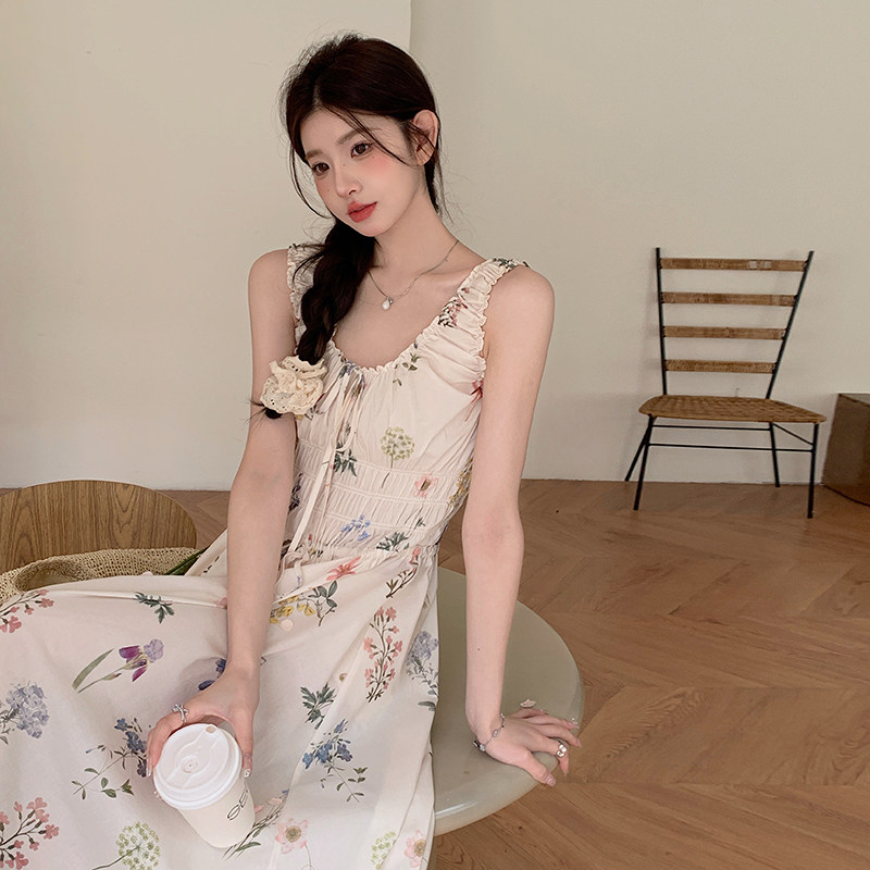 法式复古茶歇碎花吊带连衣裙女2025夏季新款韩版收腰显瘦甜美长裙,女装连衣裙,唛多