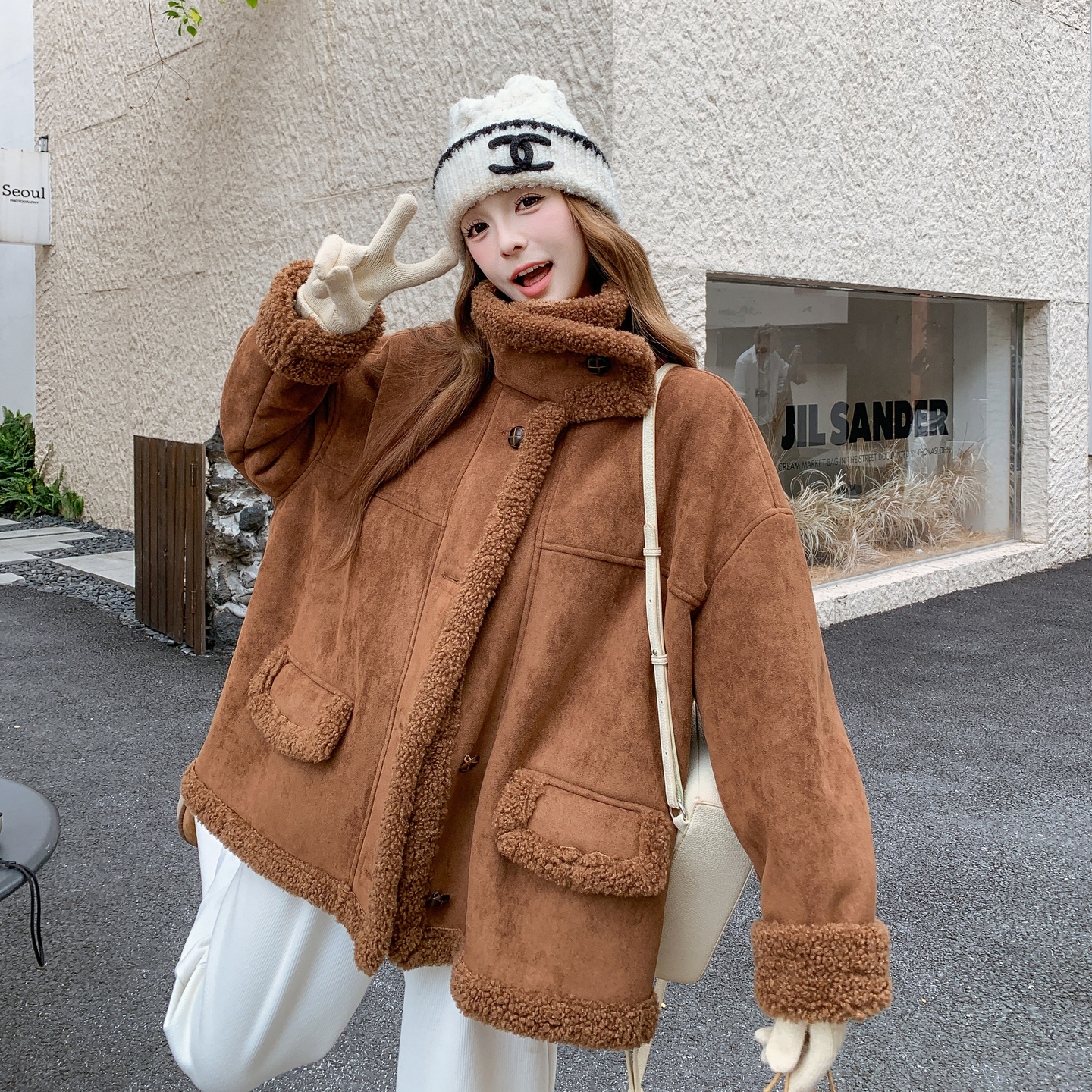 2025冬季新款现货复古风加厚焦糖色皮毛一体外套#25225-P195-K288，女装皮草，唛多